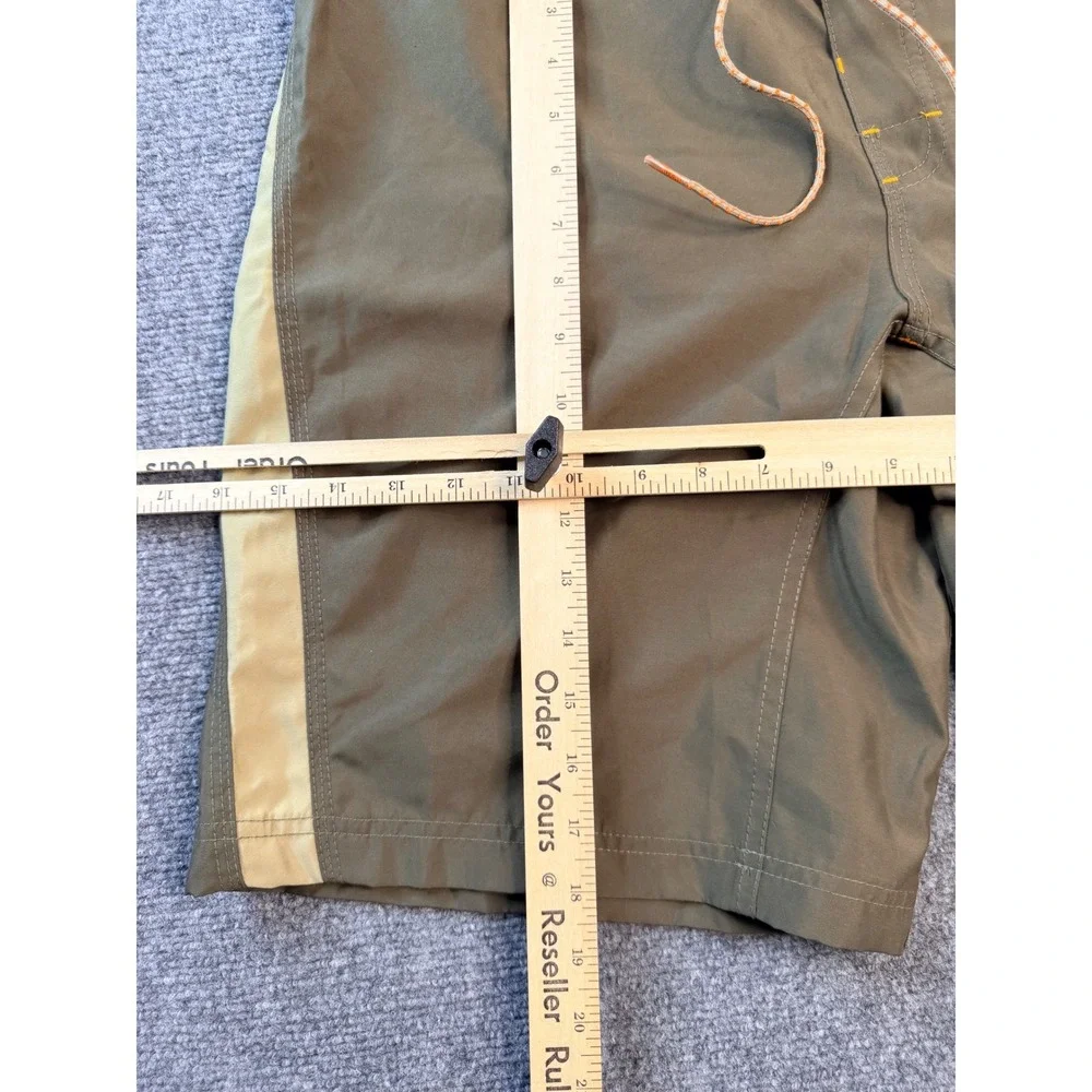 The North Face Mens 34 Green Tan Board Shorts Swim Trunks Hiking‎ Outdoor Cargo